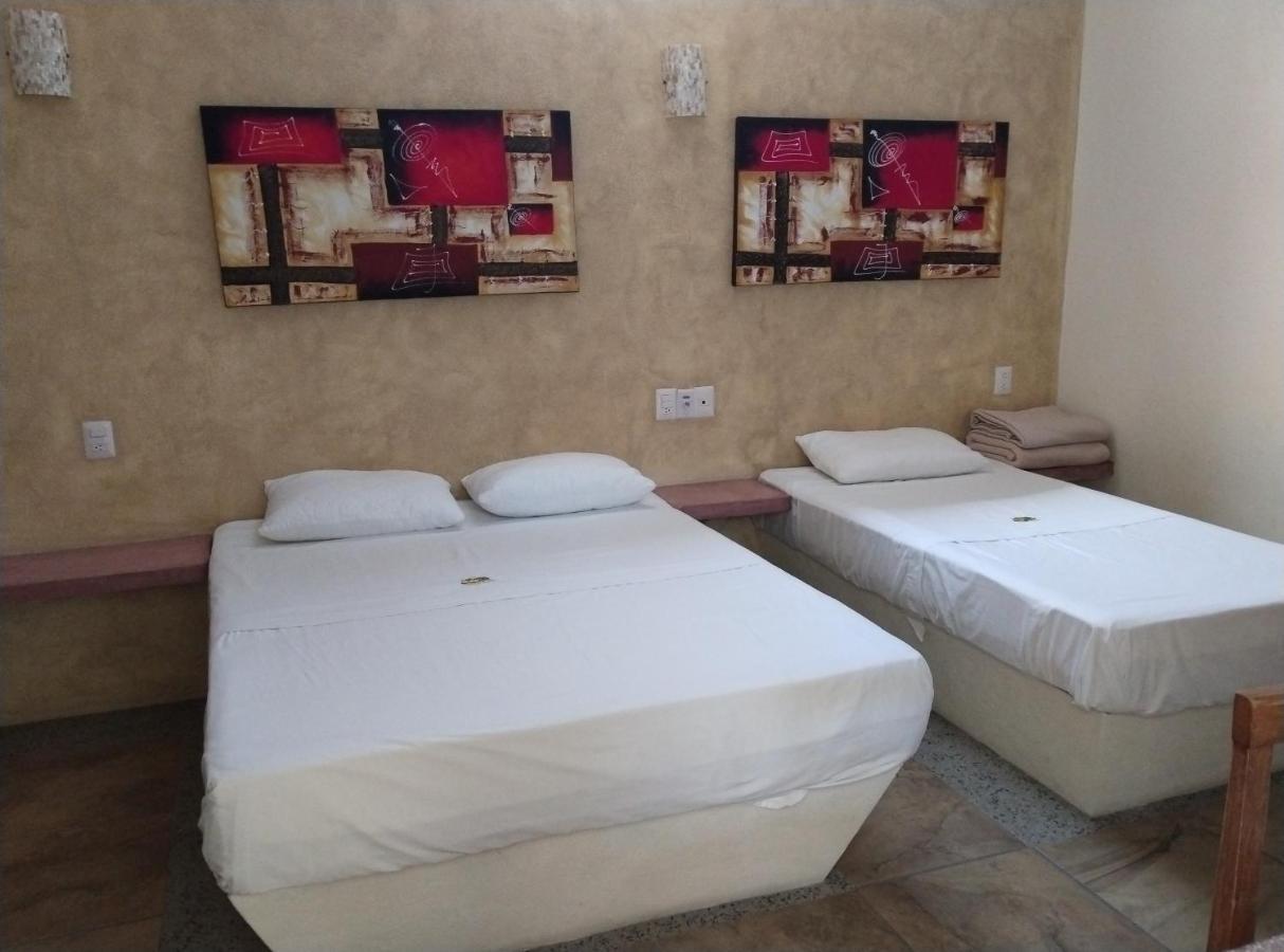 بارا دي نافيداد Hotel Puerta Del Sol المظهر الخارجي الصورة